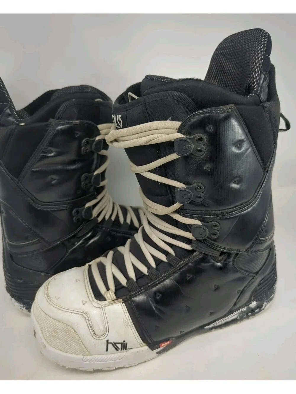 Burton hail snowboard